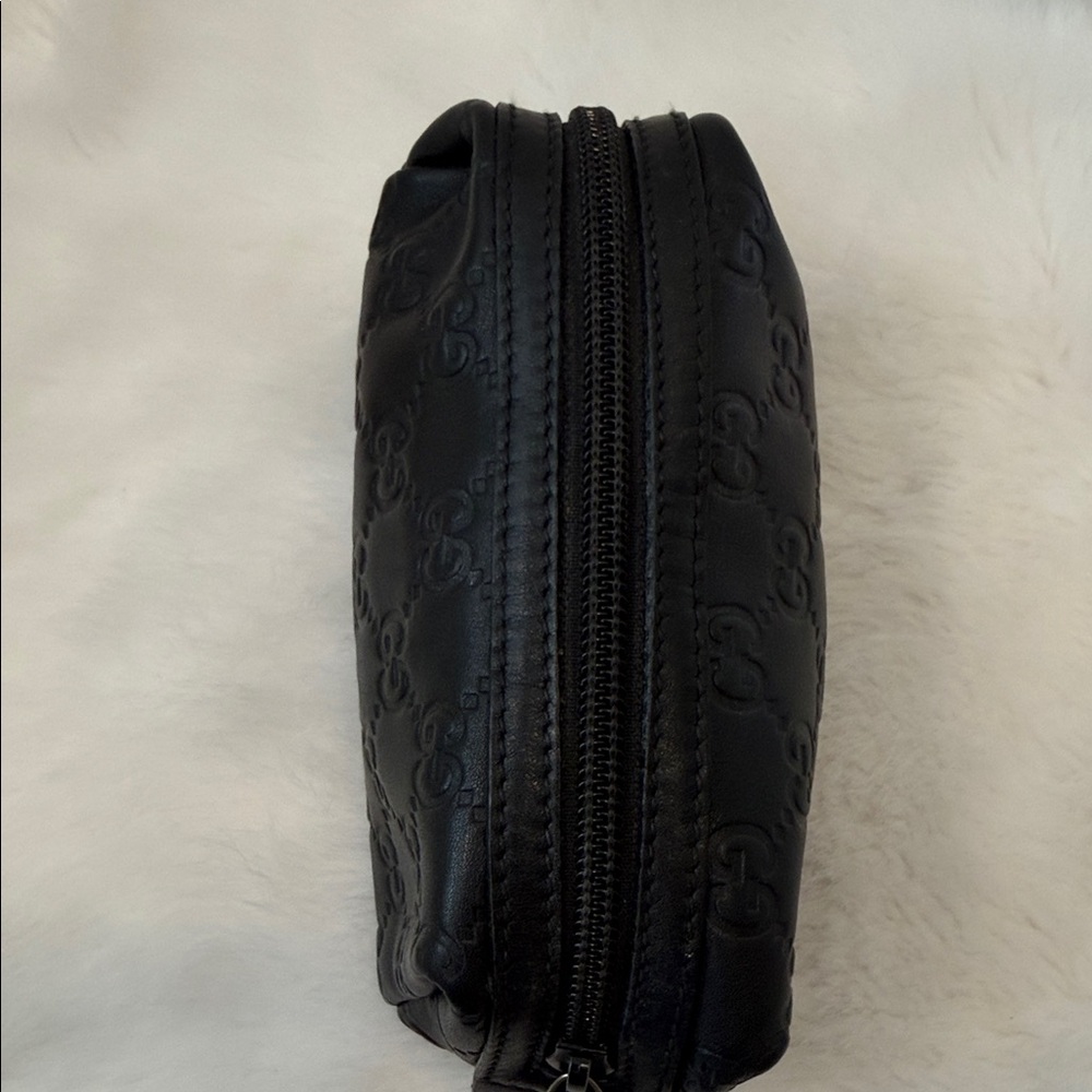 Gucci Black Embossed leather Toiletry Bag - Picture 9 of 13